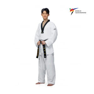 TA 20053 WT DOBOK NEW CLIMA ULTRA Συνιστάται για υψηλό ανταγωνισμό. Κατασκευασμένο από εξαιρετικά ελαφρύ νέο ύφασμα που επιτρέπει ταχύτερες κινήσεις, με εξαιρετικά διαπνέον ύφασμα σε βασικούς τομείς για τον ελίτ αθλητή. Παντελόνι με ελαστική μέση.